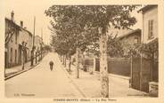 69 RhÔne CPA FRANCE 69 " Pierre Bénite, la Rue Neuve".