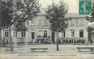 69 RhÔne CPA FRANCE 69 "Azieux Quincieux, La place et le groupe scolaire".