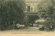 73 Savoie CPA FRANCE 73 "Les Echelles, L'intérieur de la cour de l'Hôtel Durand".