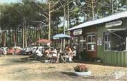 33 Gironde CPSM FRANCE 33 "Gurp les Pins, Dans les pins près de la plage".