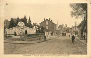 71 SaÔne Et Loire CPA FRANCE 71 "Louhans, Rue du Guidon et monument aux morts".