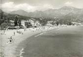 06 Alpe Maritime CPSM FRANCE 06 "Roquebrune Cap Martin, La plage des Carnolés".