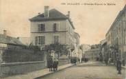 38 Isere CPA FRANCE 38 " Jallieu, Grande rue et la Mairie"