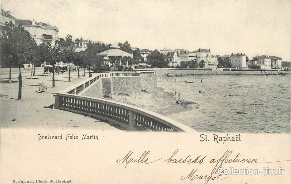 CPA 83 Var Saint-Raphaël Boulevard Félix-Martin animé 
