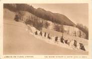 73 Savoie CPA FRANCE 73 " Tamié, l'Abbaye , Les moines ouvrant la route dans la neige"