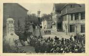 69 RhÔne CPA FRANCE 69 " Ste Foy les Lyon, Le monument aux morts"