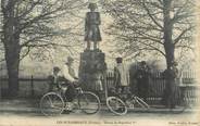 69 RhÔne CPA FRANCE 69 "Les Echarmeaux, Statue de Napoléon 1er"