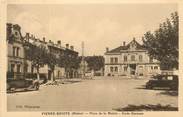 69 RhÔne CPA FRANCE 69 "Pierre Bénite, Place de la Mairie, Ecole de garçons"