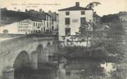 85 Vendee CPA FRANCE " Tiffauges - Le Pont sur la Sèvre et la Vallée "