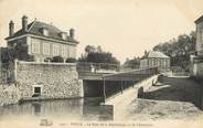 77 Seine Et Marne / CPA FRANCE 77 "Voulx, le pont de la république vu de l'abreuvoir"