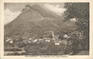 38 Isere CPA FRANCE 38 "Oz en Oisans, vue générale et les rocher Rissious"