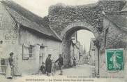 37 Indre Et Loire CPA FRANCE 37 "Montbazon, la vieille porte rue des Moulins"