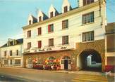 56 Morbihan CPSM FRANCE 56 "Sainte Anne d'Auray, Hotel La Boule d'Or"
