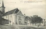 38 Isere / CPA FRANCE 38 "Entre deux Guiers, place de l'église"