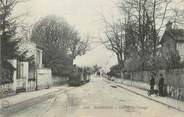 77 Seine Et Marne / CPA FRANCE 77 "Barbizon, entrée du village" / TRAMWAY