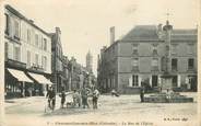 14 Calvado / CPA FRANCE 14 "Courseulles sur Mer, la rue de l'église"