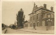 80 Somme  / CPA FRANCE 80 "Saint Christ Briost, rue de l'église, la mairie"