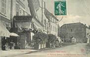 73 Savoie / CPA FRANCE 73 "Saint Génix sur Guiers, place de l"église et hôtel Labully"