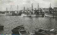 29 Finistere / CPSM FRANCE 29 "Guilvinec, malamocks au port"