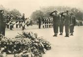 Militaire CPSM  2EME GUERRE / LIBÉRATION DE PARIS "Le Général Bradley et le Général Koenig devant la tombe du soldat inconnu"