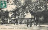 17 Charente Maritime / CPA FRANCE 17 "Saintes, cours National"
