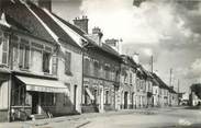 77 Seine Et Marne / CPSM FRANCE 77 "Villeneuve le Comte, place du Monument"