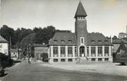 76 Seine Maritime  / CPSM FRANCE 76 "Longueville sur Scie, place de la mairie"