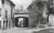 83 Var / CPSM FRANCE 83 "Tourtour, porche d'entrée du village"