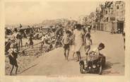 62 Pa De Calai / CPA FRANCE 62 "Wimereux, la digue et la plage" / VOITURE D'ENFANT